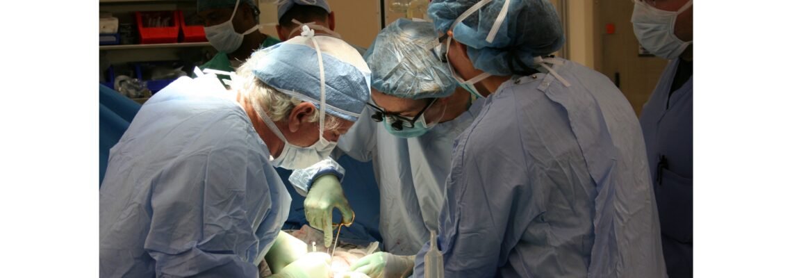 زراعة القرنية مميزاتها وخطوات قبل وبعد العملية