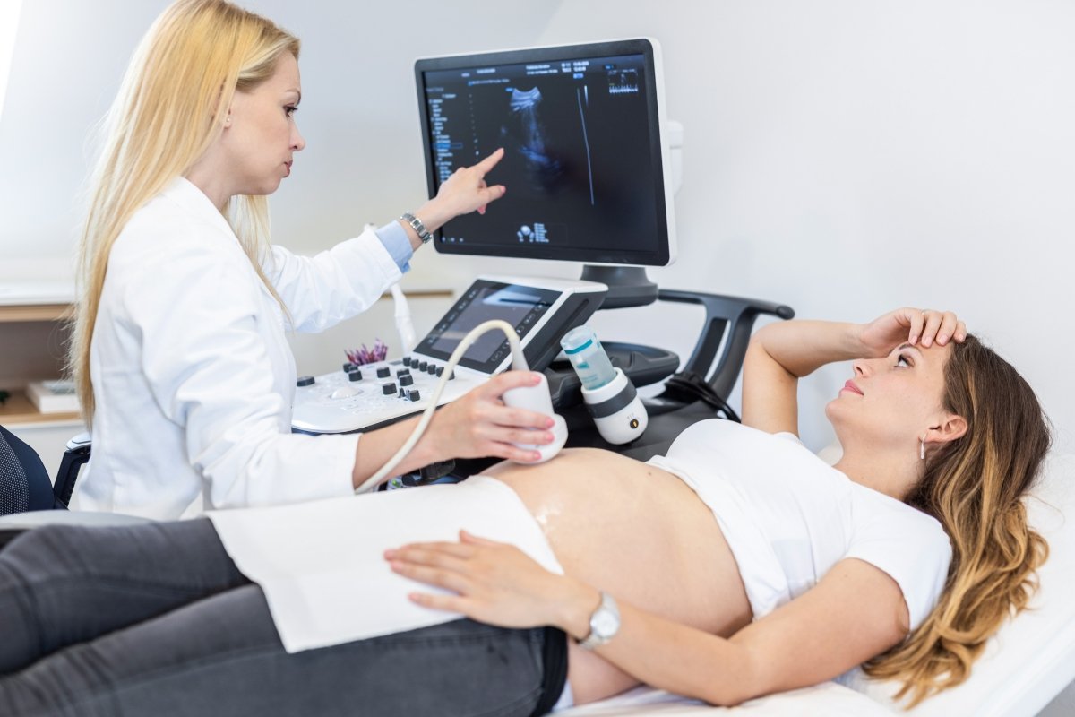 الحمل خارج الرحم