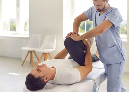 العلاج الطبيعي لتحسين الحركة والصحة